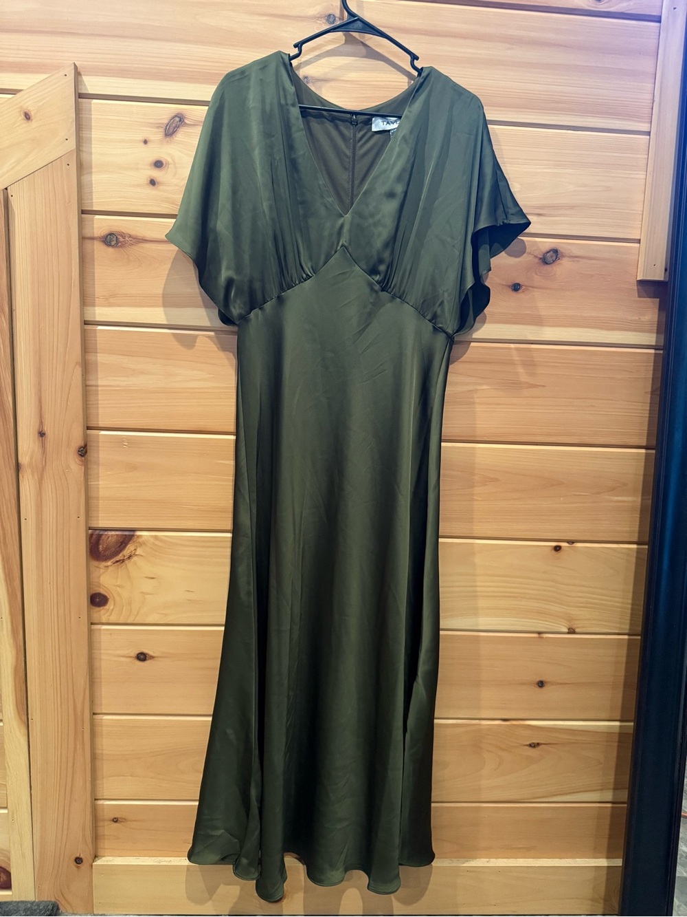 TAYLOR Olive Green V-NecK Dress Size 14